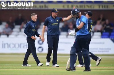 Derbyshire vs warwickshire